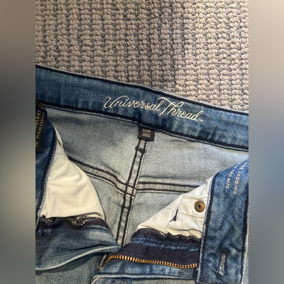 Universal Thread - High Rise Jeggings - Size 6 - Picture 3 of 3
